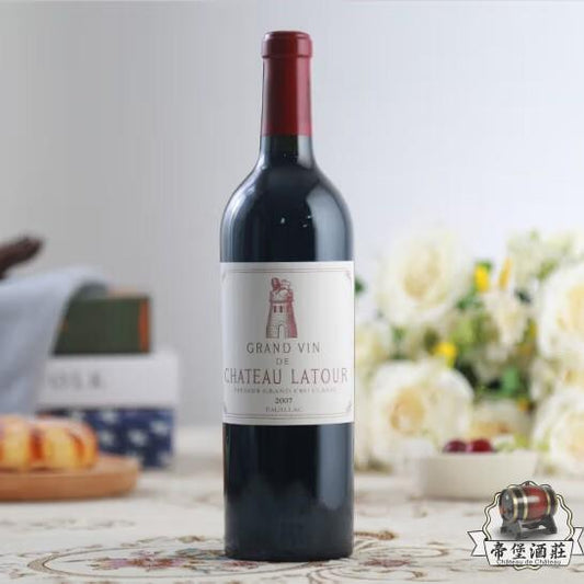 專業回收羅曼尼DRC系列紅酒、收購五大酒莊紅酒(拉菲(Lafite)、木桐(Mouton)、拉圖(Latour)、侯伯王(Haut-Brion)、瑪歌(Margaux))、香港回收帕圖斯(Petrus)、收購裡鵬(Lepin)紅酒等