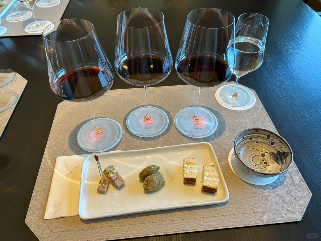 Opus One 品牌時間線：1979 起源、Overture 與年份版本