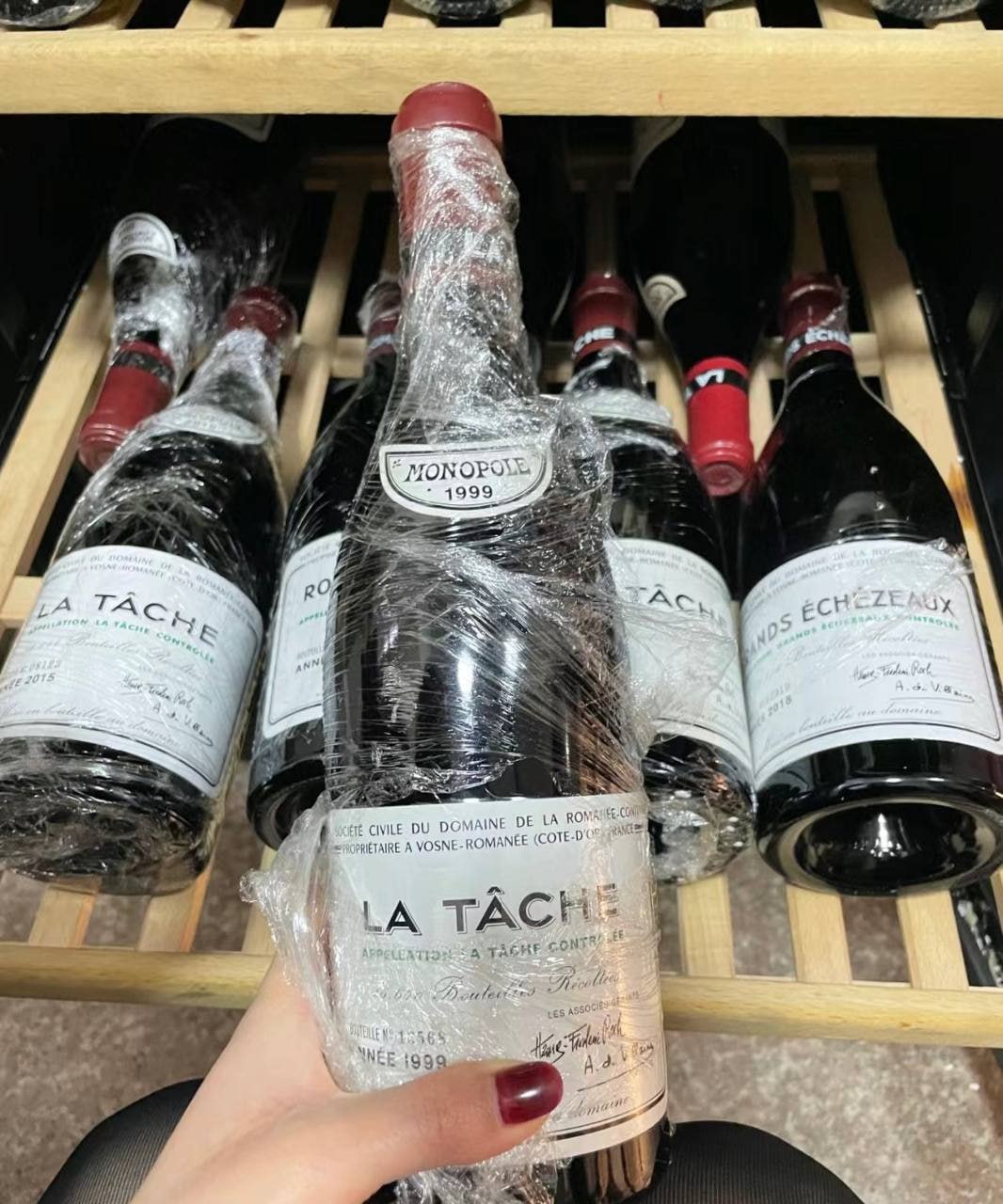DRC La Tâche 1999 Anonymised Wine — bottles and condition records in an anonymised review